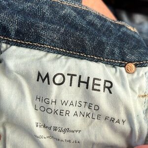 MOTHER - High Waisted Looker Ankle Fray-size 25